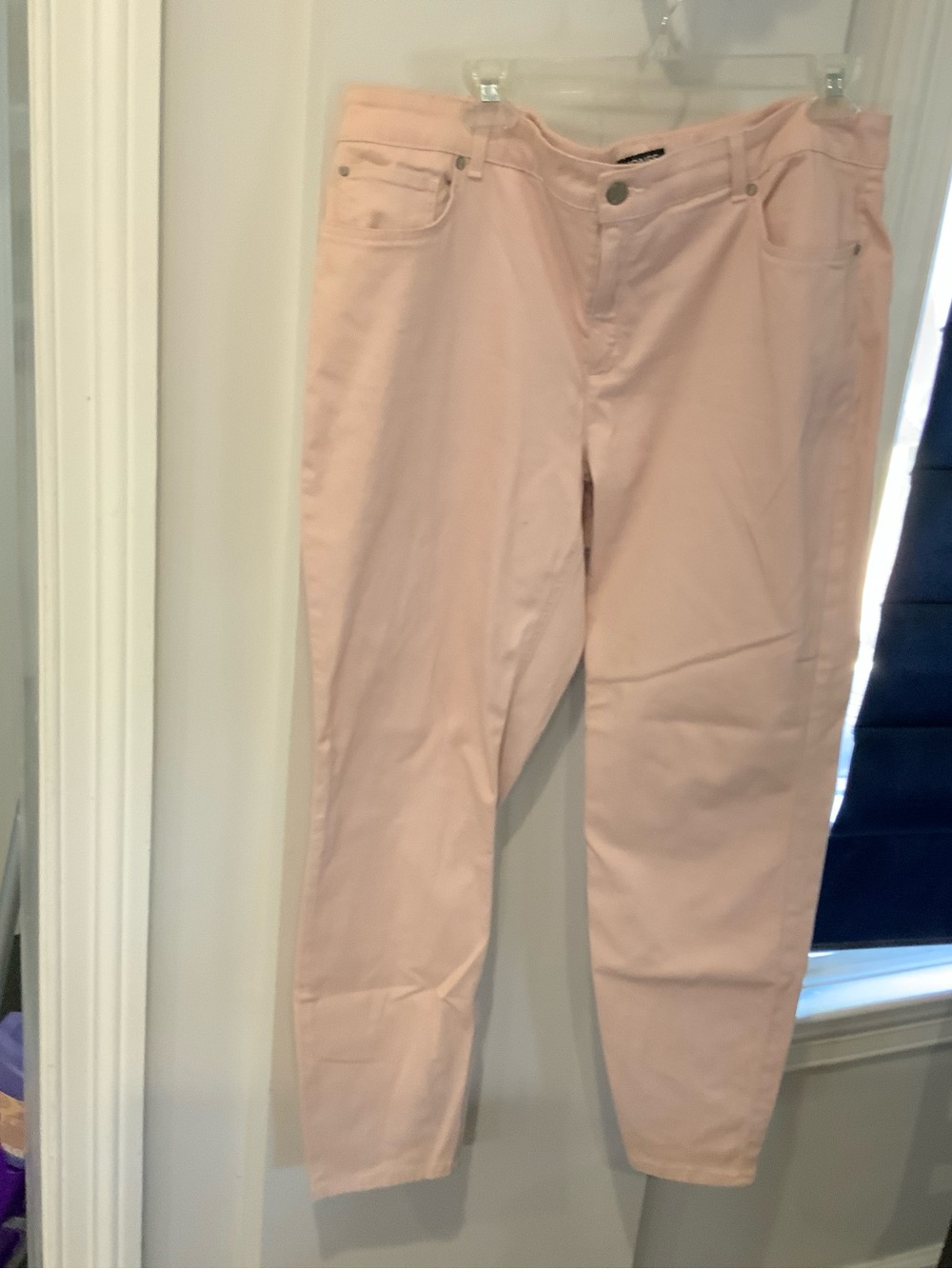Women’s Light Pink Jeans jones New York nwot size 16W 38 waist sku 3315